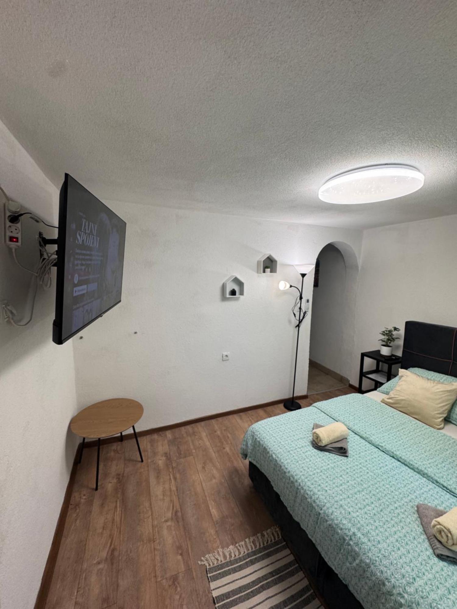 Apartman Josip Gospic Exterior photo